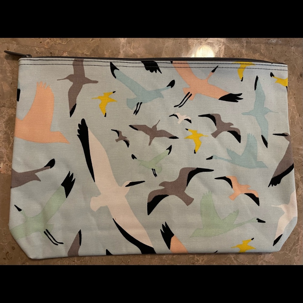 New ThirtyOne Zipper Pouch Flights of Fancy